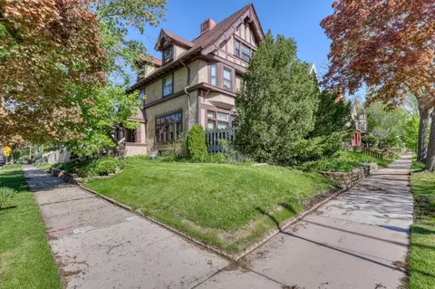 3206 W Clybourn, Milwaukee, WI 53208