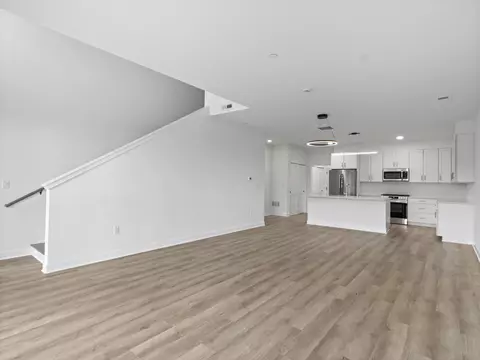 9378 S Alder #105, Oak Creek, WI 53154