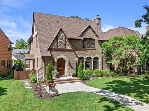 423 E Lexington, Whitefish Bay, WI 53217