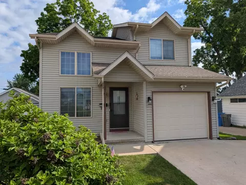 214 Emerald, Watertown, WI 53098