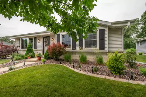 1820 Lenora, West Bend, WI 53090