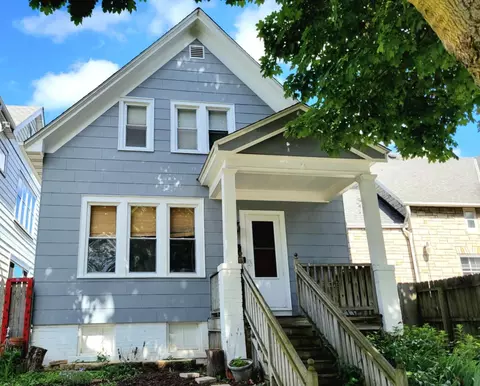 2908 N Pierce, Milwaukee, WI 53212