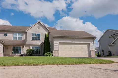 49 E Sedgemeadow, Elkhorn, WI 53121