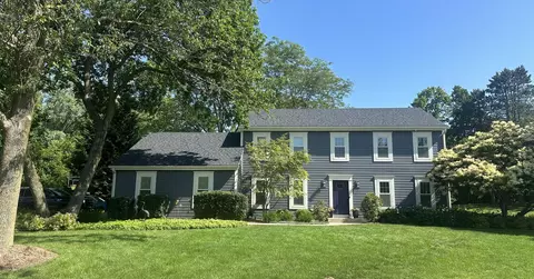 1634 W Thrush, Mequon, WI 53092