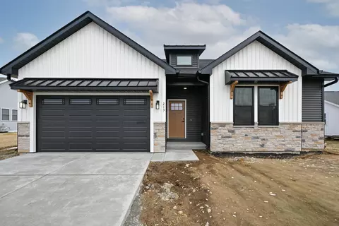 213 Cedar, Delavan, WI 53115