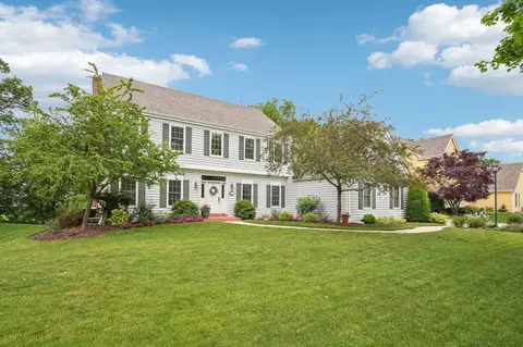 1277 Creekside, Grafton, WI 53024
