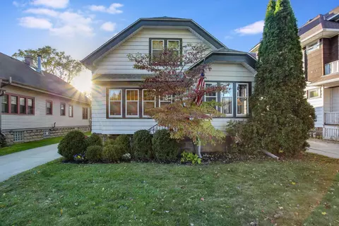 2237 N 65th, Wauwatosa, WI 53213