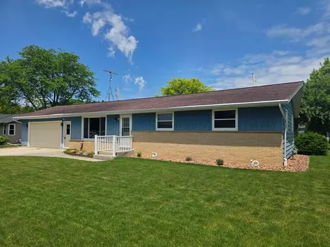 820 Ontario, Oostburg, WI 53070