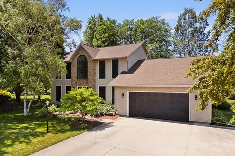 3912 Pineview, Sheboygan, WI 53083