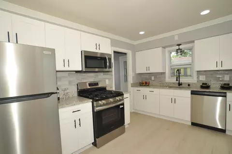 3400 N 89th, Milwaukee, WI 53222