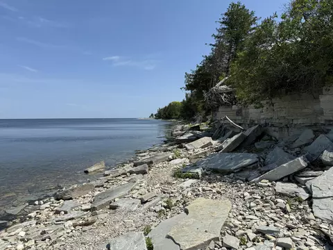 Lt0 Bonis, Gardner, WI 54235