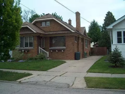 7105 24th, Kenosha, WI 53143