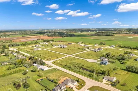 Lt24 S Kapur, Sheboygan Falls, WI 53085