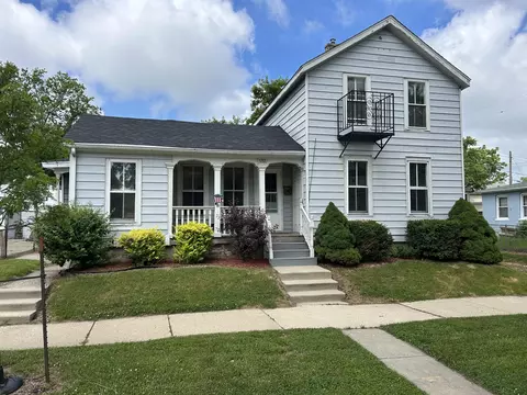1232 Erie, Racine, WI 53402