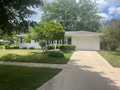 1325 James, Jefferson, WI 53549