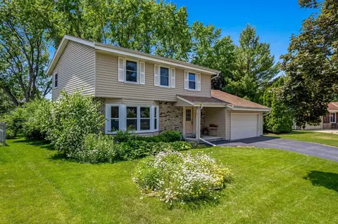 1512 David, Waukesha, WI 53189