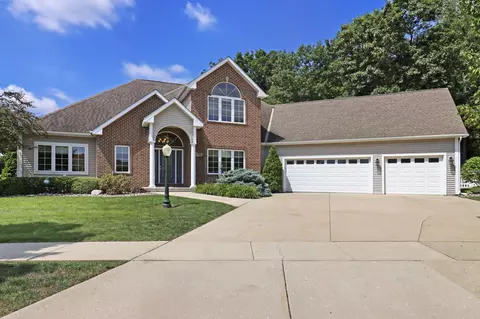 2089 Stonegate, Burlington, WI 53105