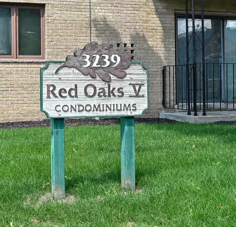 3239 S 58th #106, Milwaukee, WI 53219