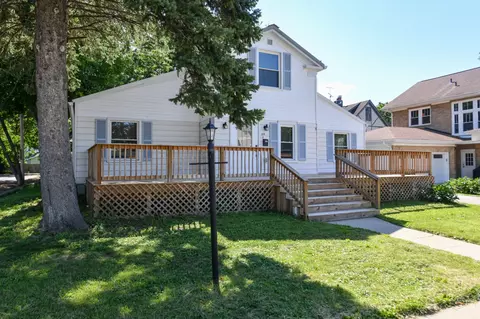 129 S Third, Delavan, WI 53115