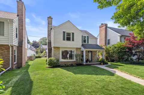 4535 N Woodburn, Shorewood, WI 53211