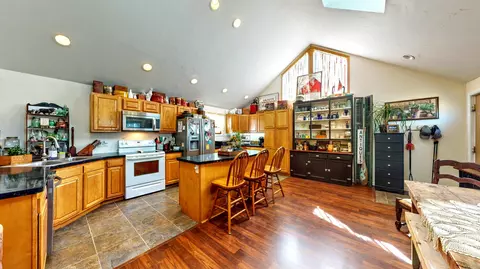 n2385 County Road N, Koshkonong, WI 53538