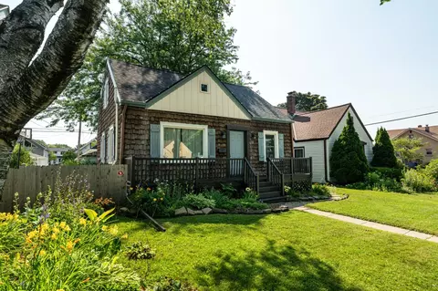 4170 S 1st, Milwaukee, WI 53207