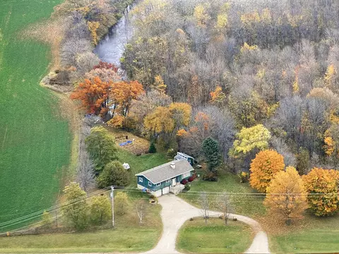 n3669 Wisconsin 32, Lima, WI 53085