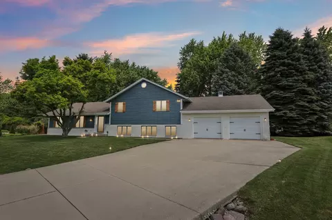 8220 W Red Pne, Mount Pleasant, WI 53406
