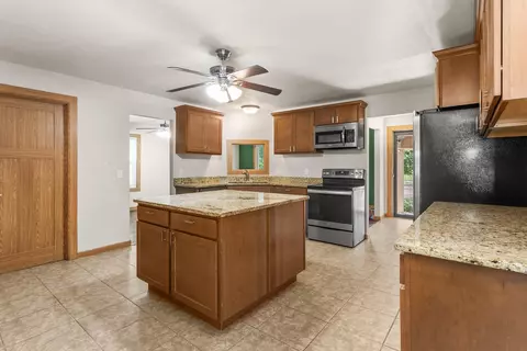 2202 Lander, Waukesha, WI 53188