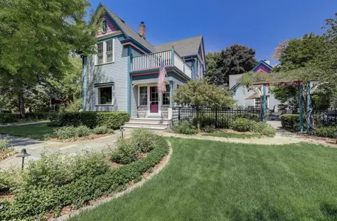 n50w7228 Western, Cedarburg, WI 53012