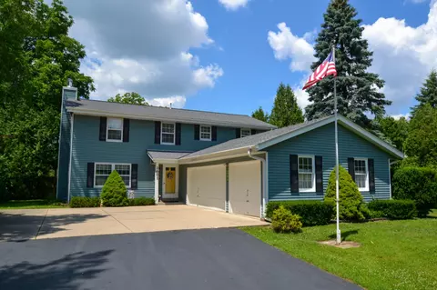 2601 S Brookland, New Berlin, WI 53151