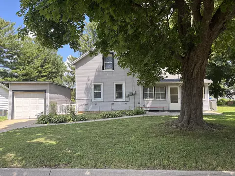 228 Lounsbury, Watertown, WI 53098