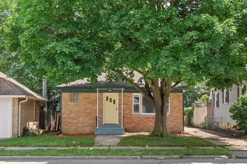 1113 Lathrop, Racine, WI 53405