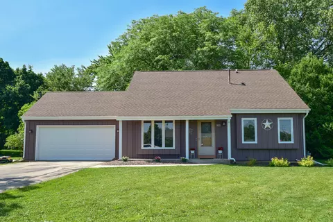 5021 W Rawson, Franklin, WI 53132