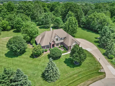 768 Coyote, Hubertus, WI 53033