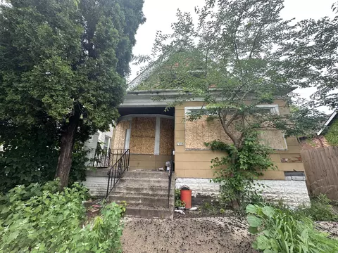 2608 W Burleigh, Milwaukee, WI 53206
