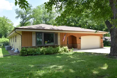 2010 S Rogers, New Berlin, WI 53146