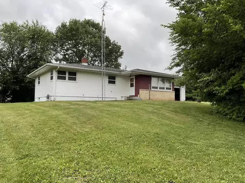w6147 Sunset Avenue, Koshkonong, WI 53538