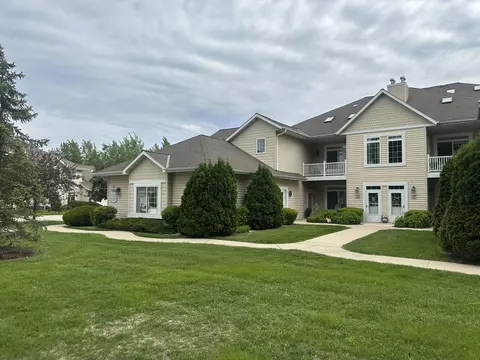 w397n5996 Autumn Woods, Oconomowoc, WI 53066