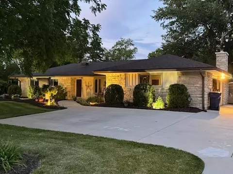 730 Maplewood, Cedarburg, WI 53012
