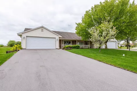 1105 W York, Oak Creek, WI 53154