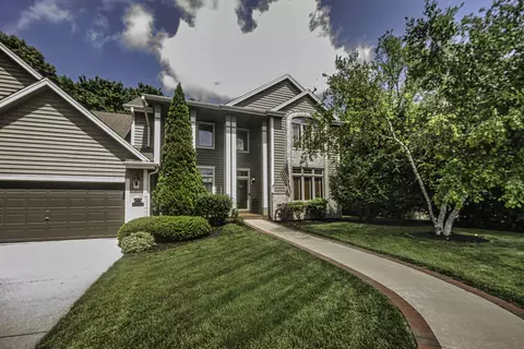 14220 W North Oak, New Berlin, WI 53151