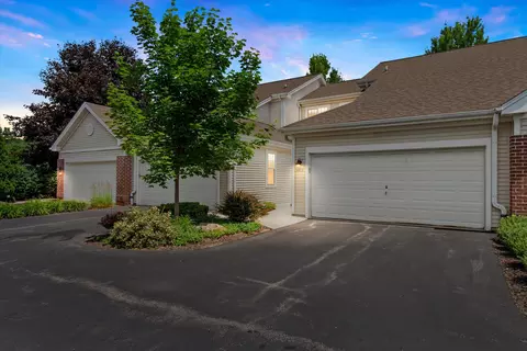 6913 W Rawson, Franklin, WI 53132