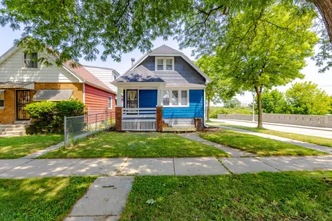 4400 N 36th, Milwaukee, WI 53209