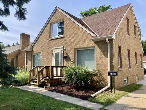 1108 W Silver Spg #1110, Glendale, WI 53209