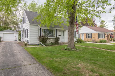 2845 S 52nd, Milwaukee, WI 53219