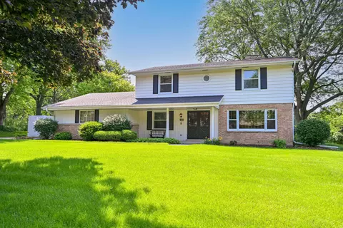 8081 Fielding, Greendale, WI 53129
