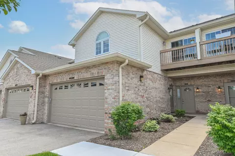 9209 S 54th, Franklin, WI 53132