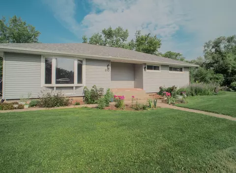 810 Clay, Watertown, WI 53098