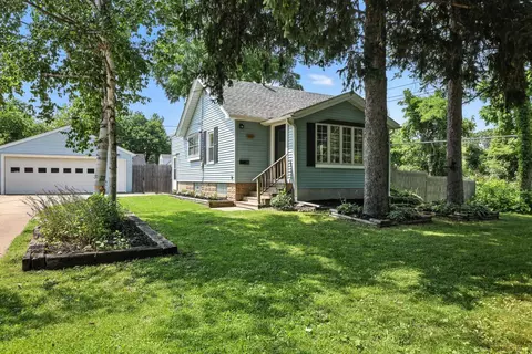 1907 S 94th, West Allis, WI 53227